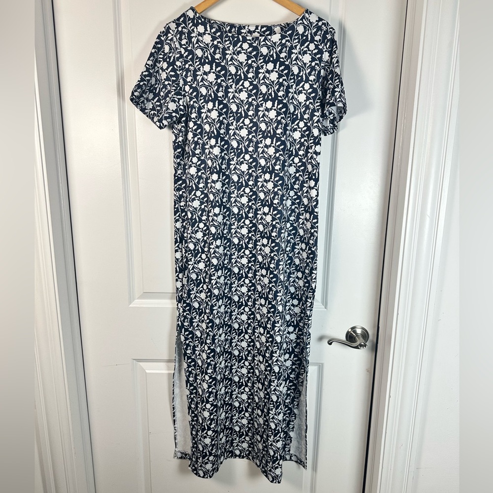 Dudley Stephens Navy and White Floral Dress EUC worn twice - Picture 5 of 9